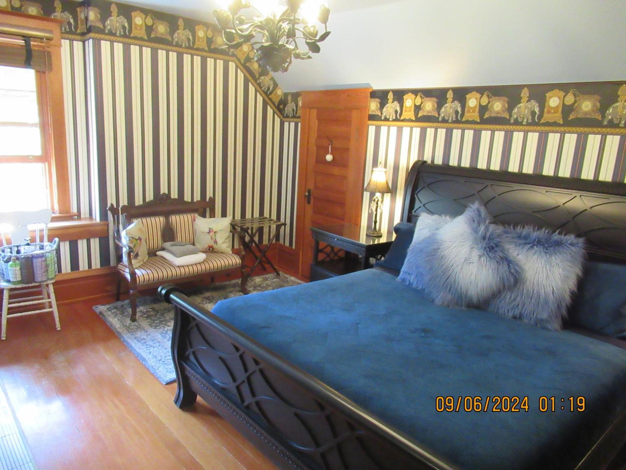 Hummingbird Gardens B&B Ladysmith Bagian luar foto